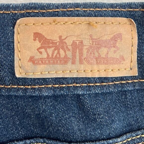 Levi’s 515 Cuffed Capri Dark Wash With Contrasting Belt Loops Size 8 - Picture 12 of 13